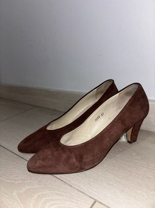 Zapatos de tacón ante marrón talla 37