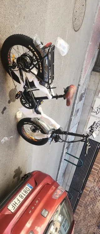 Bicicleta Eléctrica Fat Bike CST