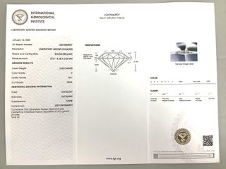 sello oro 18k con diamante de laboratorio