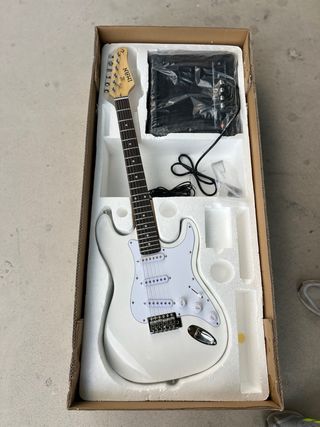 Pedalera NUX MG-30 + Guitarra eléctrica