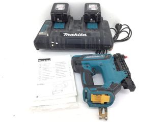 clavadora makita dpt353
