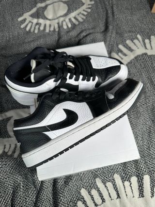 Air Jordan 1 Low SE Blanco Negro Talla 42