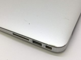 portatil apple apple macbook air core i5 1.8 13 (2017) (a1466)