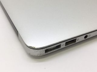 portatil apple apple macbook air core i5 1.8 13 (2017) (a1466)