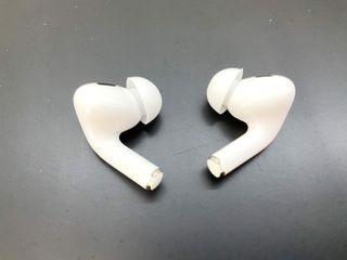 in-ear apple airpods pro 2nd