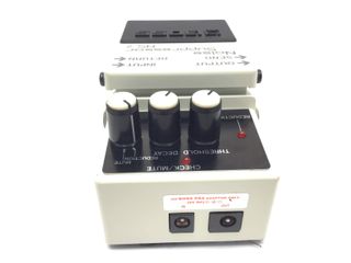 pedal efectos boss suppressor ns-2
