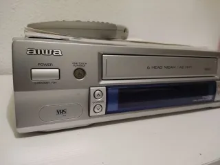 REPRODUCTOR Y GRABADOR VHS AIWA FX5350