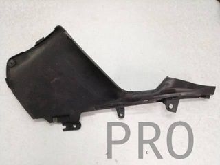 Tapa Posapie Dch. Yamaha T-MAX