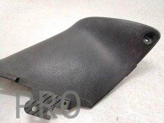 Tapa Posapie Dch. Yamaha T-MAX