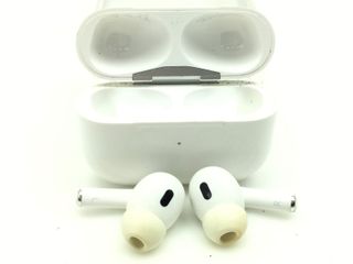 in-ear apple airpods pro 2 gen