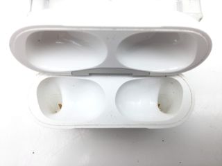 in-ear apple airpods pro 2 gen