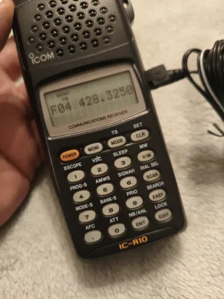 ICOM IC-R10 scanner portátil casi sin uso
