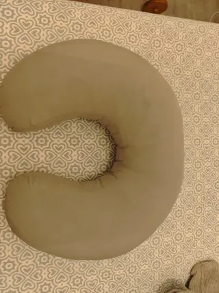 Cojín de lactancia gris