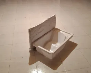 Bañera de plástico compacta