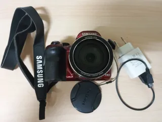 Cámara Samsung WB1100F Roja  Precio negociable.