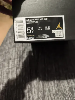 Zapatillas Jordan 1 Mid Azul y Blanco