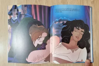Clásico cuento Disney, El jorobado de Notre Dame.