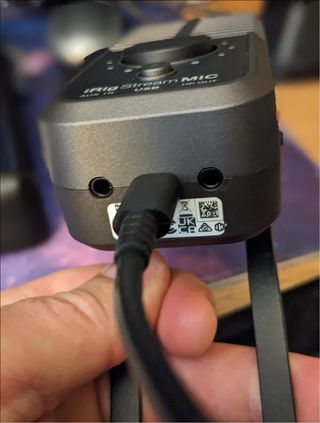 Microfono IK Multimedia iRig Stream interfaz audio