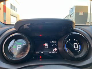 TOYOTA YARIS 1.5 VVT-I HYBRID STYLE 116 5P