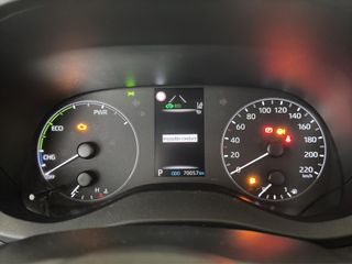 TOYOTA YARIS 1.5 VVT-I HEV BUSINESS PLUS 116 5P