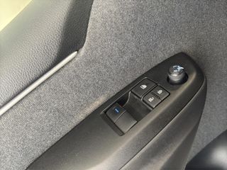 TOYOTA YARIS 1.5 VVT-I HEV BUSINESS PLUS 116 5P