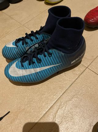 Lote Botas Fútbol Niño