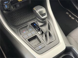 TOYOTA RAV4 5P ADVANCE 220H e-CVT