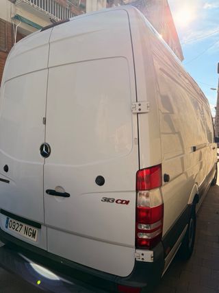 Mercedes-Benz Sprinter 2012