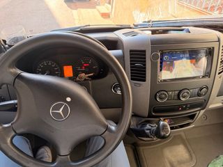 Mercedes-Benz Sprinter 2012