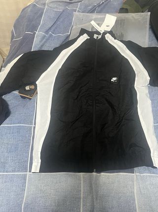 Chándal Nike,  Emporio Armani Negro y blanco!