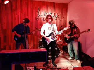 Tributo Extremoduro por Los Clavos de Cristo