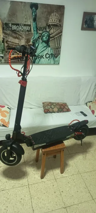 Patinete Eléctrico con Luces LED