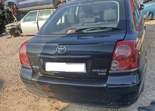 Faro toyota upm60gf20 avensis berlina (t25) 463132