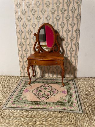 Specchiera da bambola in legno