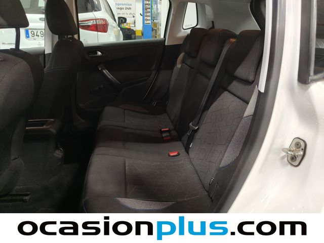 Peugeot 2008 BlueHDi 100 S&S Style 74 kW (100 CV)