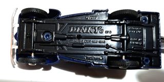 Commer 8CWT Van 1948 scala 1:43