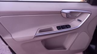 VOLVO XC60 2.0 DRIVe Kinetic