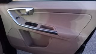 VOLVO XC60 2.0 DRIVe Kinetic