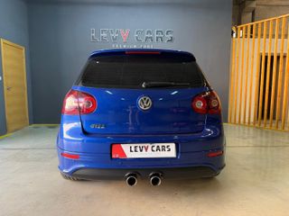VOLKSWAGEN Golf 3.2 R32 4MOTION