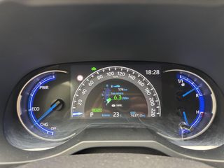 Toyota Rav4 2.5l 220H Advance Plus