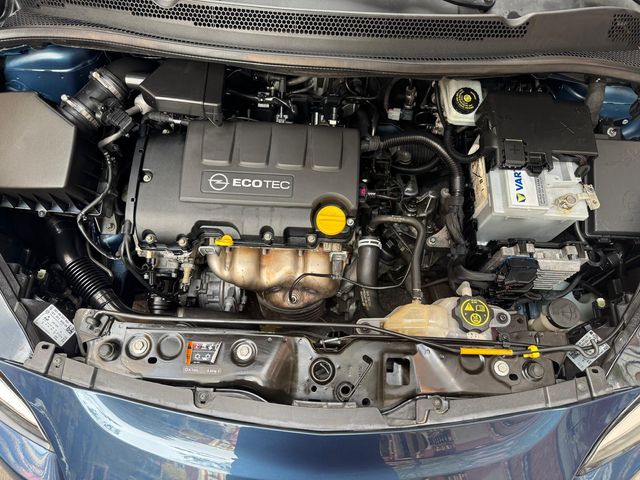 Opel Corsa 1.4 Selective 90 CV
