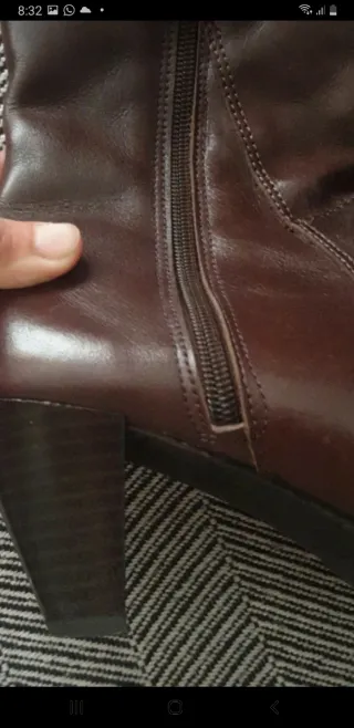 Botas de cuero marrones altas