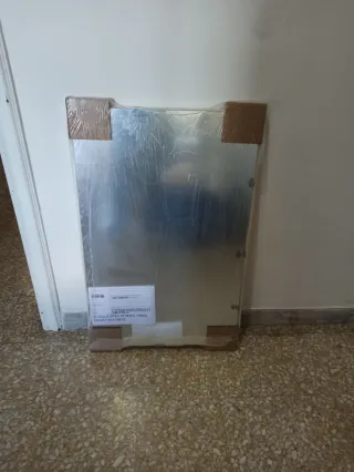 Specchio Nuovo con cornice in legno laccata bianca