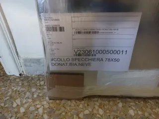 Specchio Nuovo con cornice in legno laccata bianca