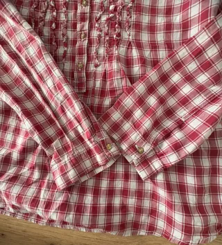 Camicetta a quadri rossa e bianca