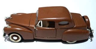 Modellino Lincoln Continental 1941 1:43