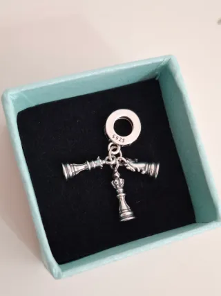 Colgante charm ajedrez
