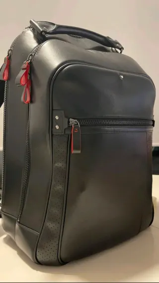 Mochila grande de piel original Montblanc.