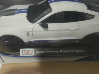 Maisto Mustang Shelby GT500 2020 Edición Especial