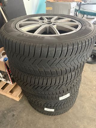 Llantas 18” Volvo con Neumáticos